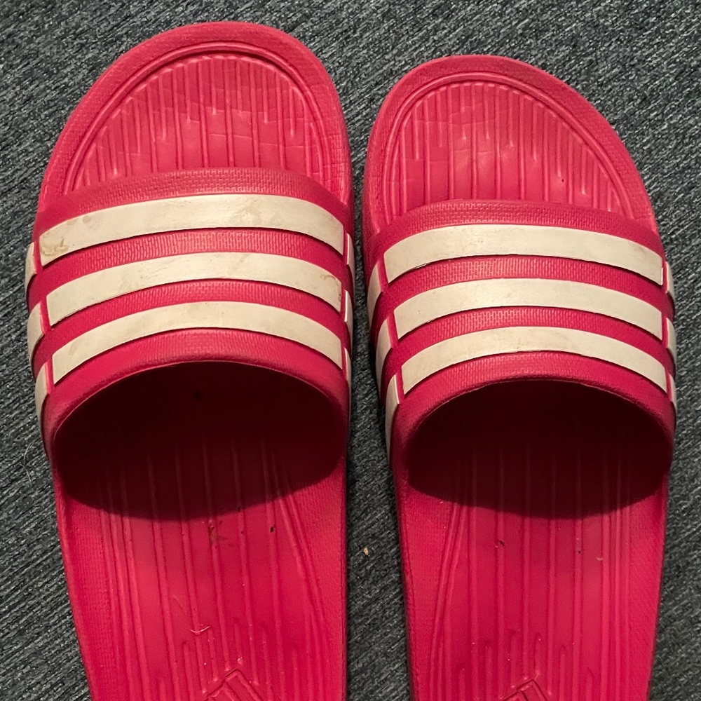 Kids Adidas Slides / Sandles